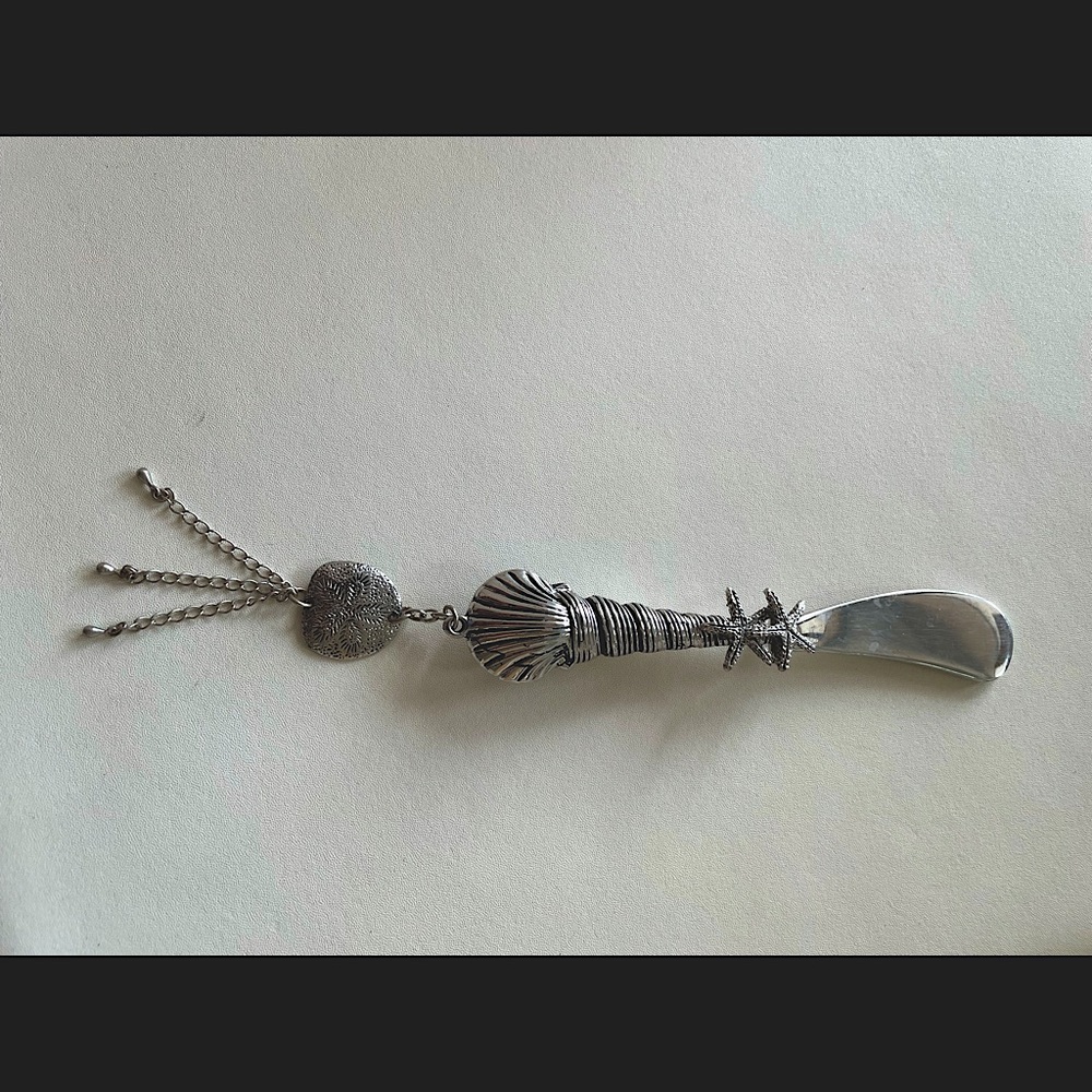 Cheese knife